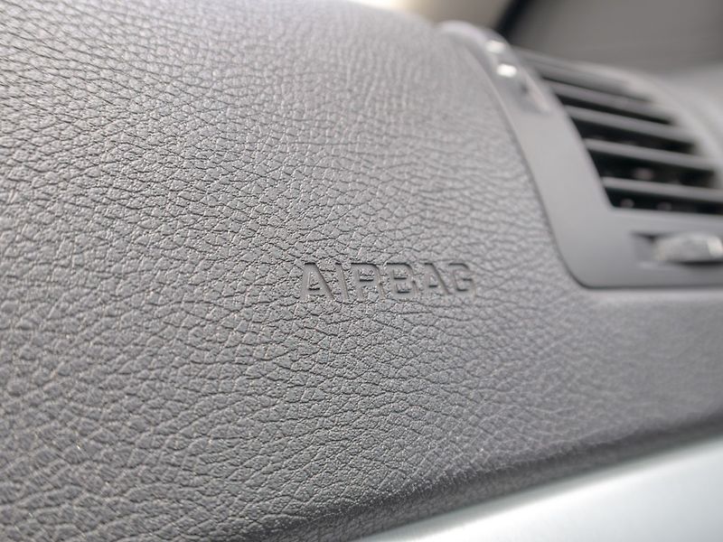 Škoda Octavia (2009) 1.6MPI 75KW – 2x KOLA - fotka 28 z 45