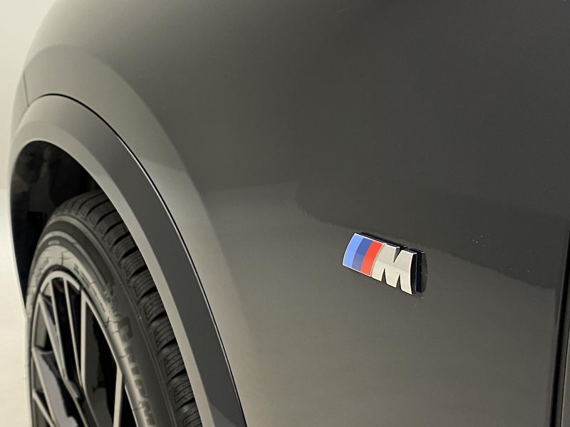 BMW X5 30d xDrive M-Paket REZERVACE - fotka 38 z 75