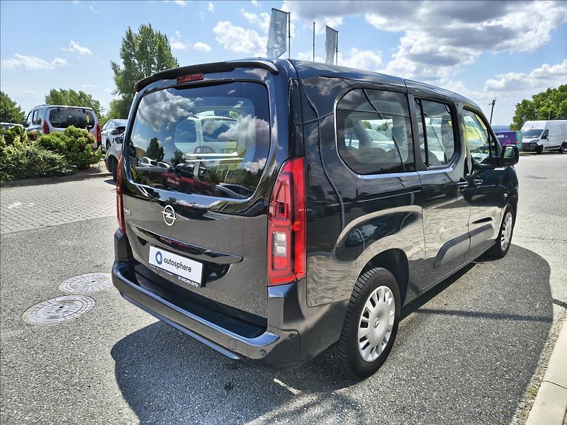 Opel Combo 1,2   XL 96 kW EAT8 - fotka 3 z 19