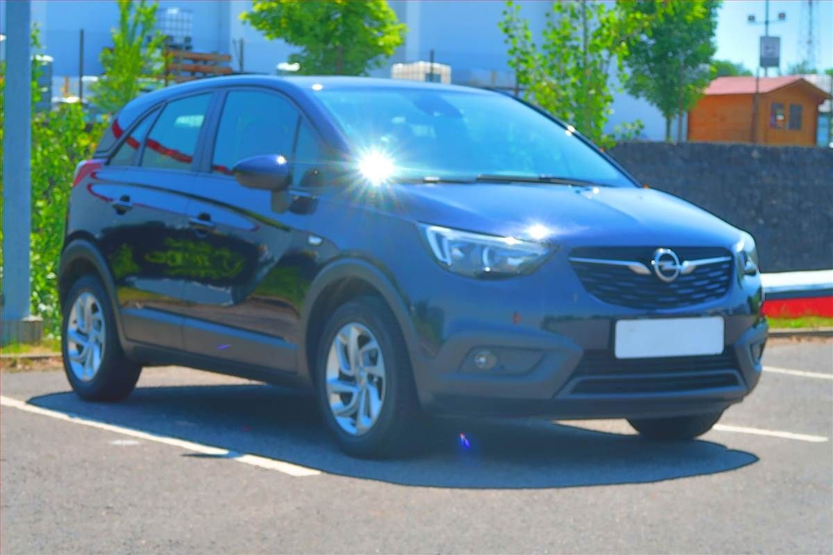 Opel Crossland X 1.2 Turbo, ČR,1.maj