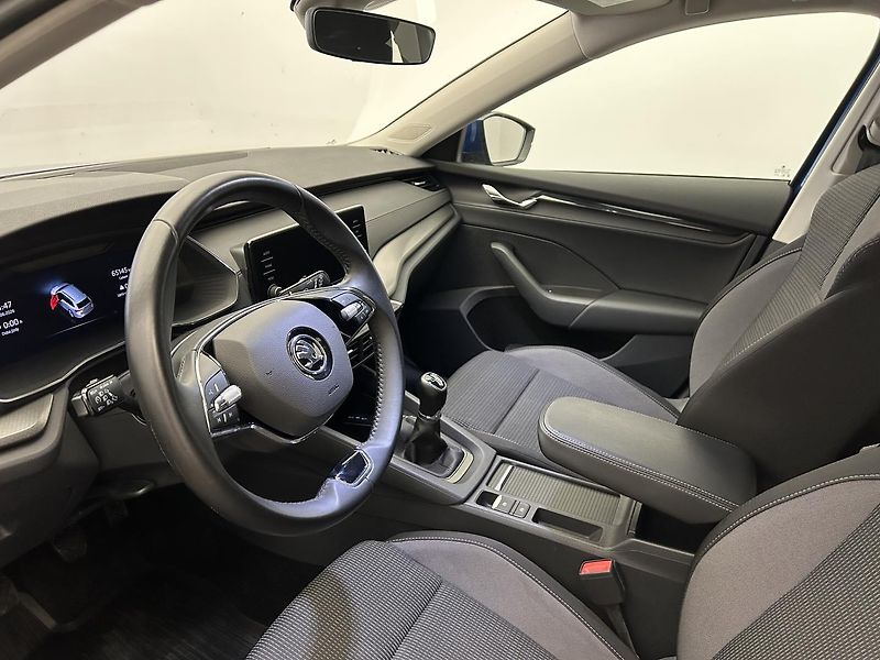 Škoda Octavia 2.0 TDI Ambition - fotka 6 z 25