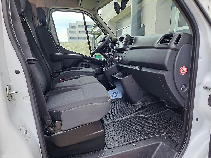 Renault Master (2020) 2.3 DCI, ZÁRUKA, REZERVACE - fotka 14 z 26