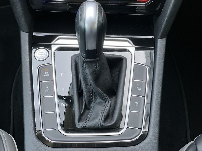 Volkswagen Arteon 2.0TDi 147kW 4x4 1.MAJ DPH - fotka 26 z 49