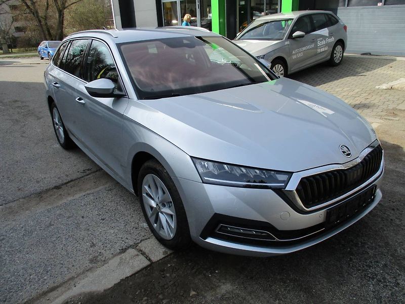 Škoda Octavia Combi Style 2,0TDI 110kW DSG/P - fotka 2 z 13