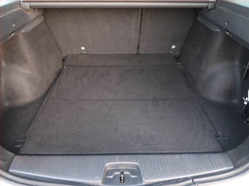 Dacia Logan (2016) 1.5 dCi, po STK, dobrý stav - fotka 13 z 14