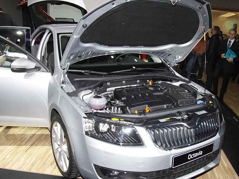 Společnost Škoda Auto představila 11. prosince v Mladé Boleslavi třetí generaci stěžejního modelu Octavia. Vyrábět se má v příštím roce a světovou premiéru si odbude na začátku března na autosalonu v Ženevě.