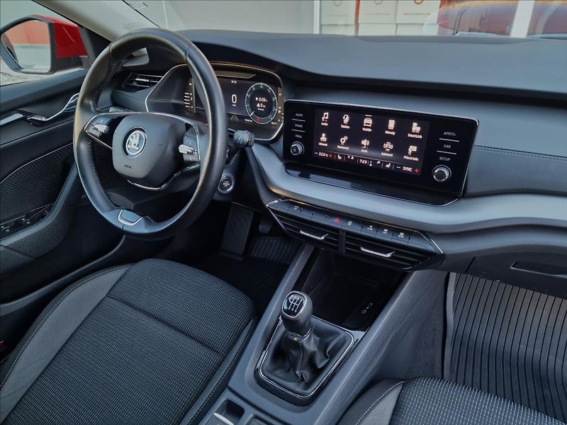Škoda Octavia 1.5 TSI Ambition,ČR,1.Majitel - fotka 40 z 50