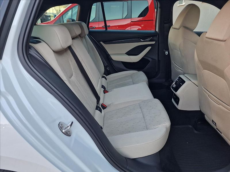 Škoda Octavia 2.0 TDI DSG Style,ČR,1.Maj - fotka 15 z 50