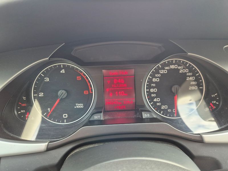Audi A4 2.0TDi 105kW, tažné, kombi, ČR - fotka 13 z 26