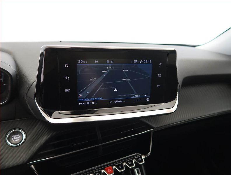 Peugeot 2008 (2022) Allure 1.2 PureTech, Automat - fotka 17 z 25