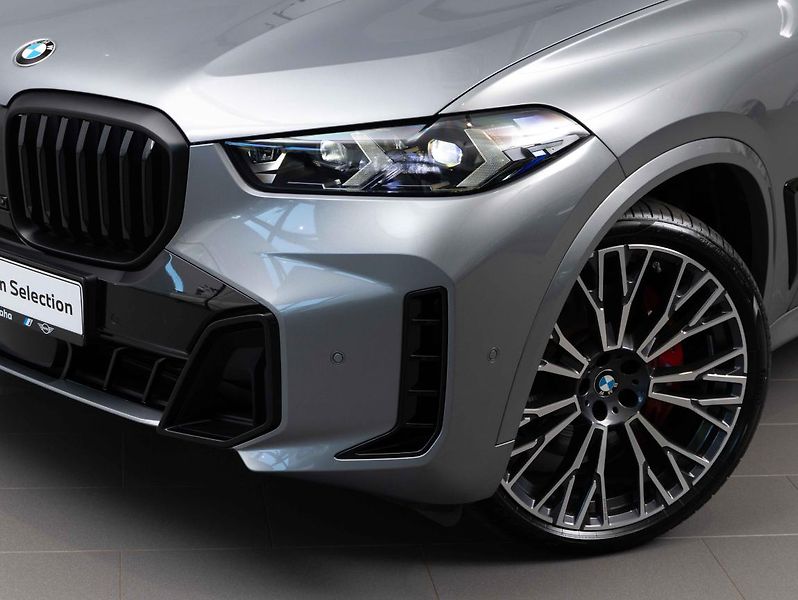 BMW X5 xDrive30d - fotka 10 z 23
