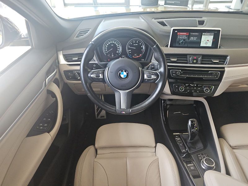 BMW X2 xDrive20i - fotka 16 z 24