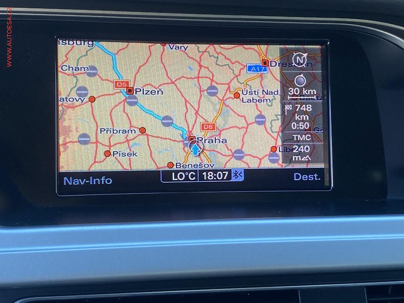 Audi A4 (2010) 2.0 TDi Quattro, Bixen, navi - fotka 17 z 20