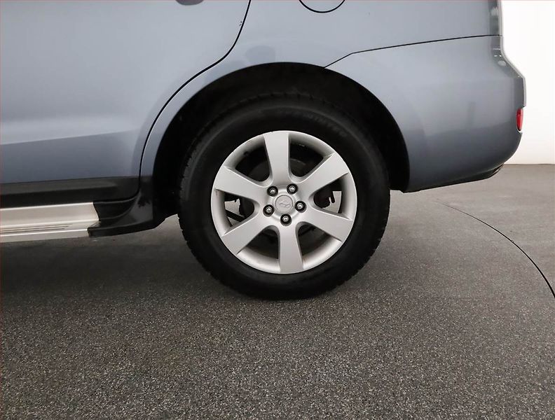 Hyundai Santa Fe (2006) 2.2 CRDi, 4X4, nová STK - fotka 14 z 14