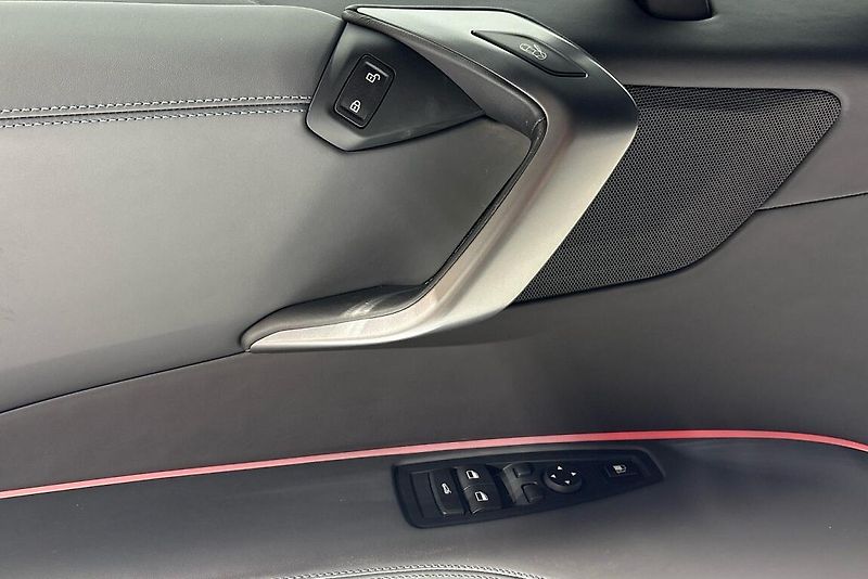 BMW i8 Coupé - fotka 18 z 24