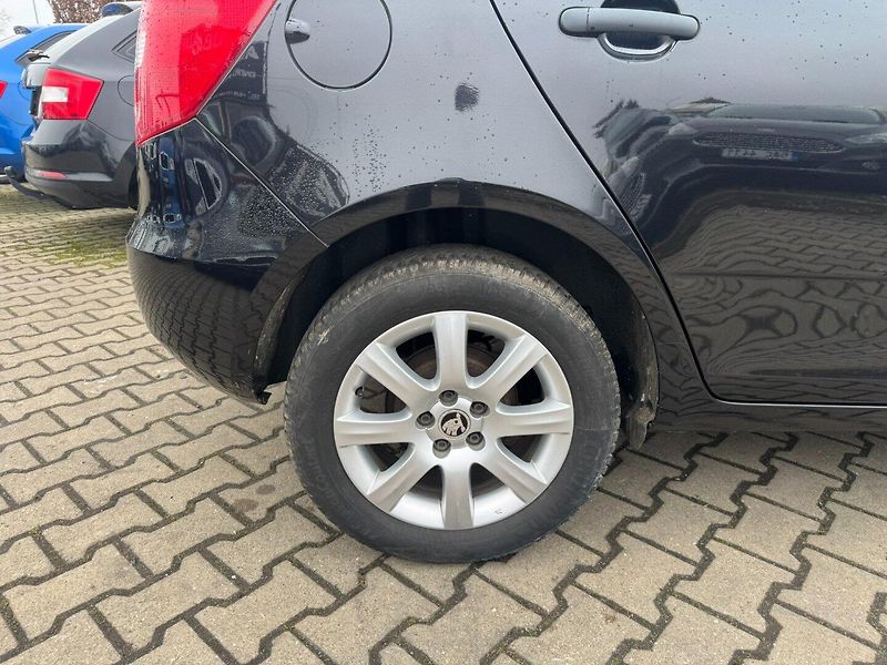 Škoda Fabia (2013) 1,2 HTP 51 KW KM STK 1. MAJ. - fotka 16 z 49