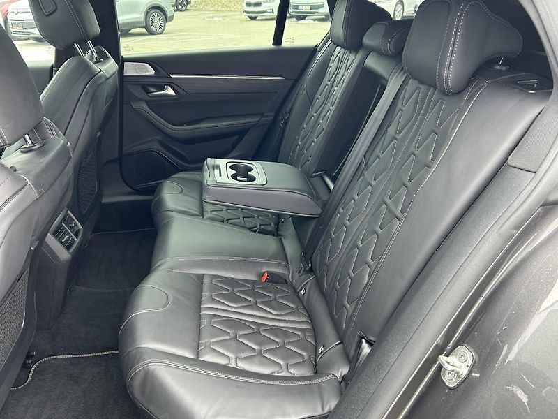 Peugeot 508 GT PACK HYBRID 225 e-EAT8 1.6 - fotka 9 z 27