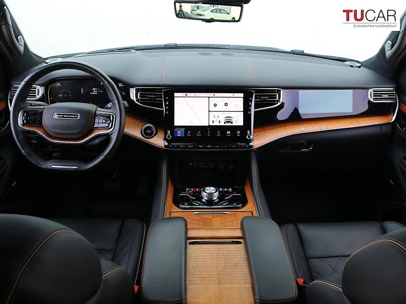 Jeep Grand Wagoneer (2023) 6.4 V8 SERIES III LPG  - fotka 10 z 36
