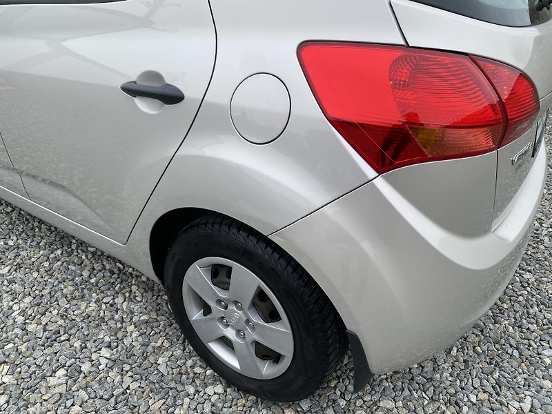 Kia Venga 1.4i 16v 90PS KLIMA SERVIS!!!  - fotka 34 z 144