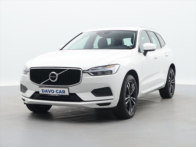 Volvo XC60 2,0 B4 Drive-E MomentumPro AWD - fotka 3 z 28