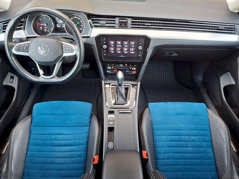 Volkswagen Passat (2023) Variant Elegance DSG 2,0TDi 11 - fotka 5 z 35