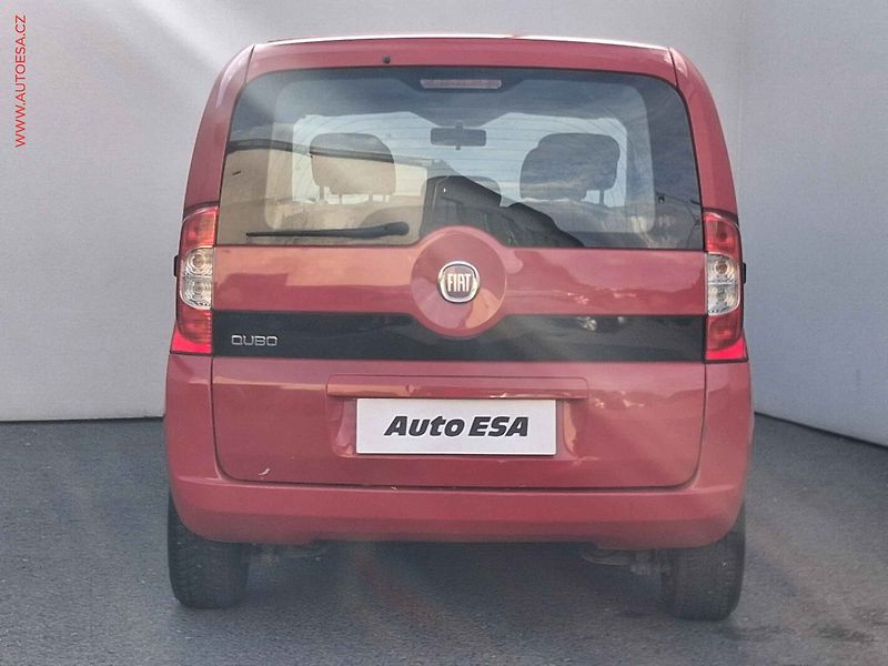 Fiat Qubo (2010) 1.4i, ČR - fotka 5 z 16