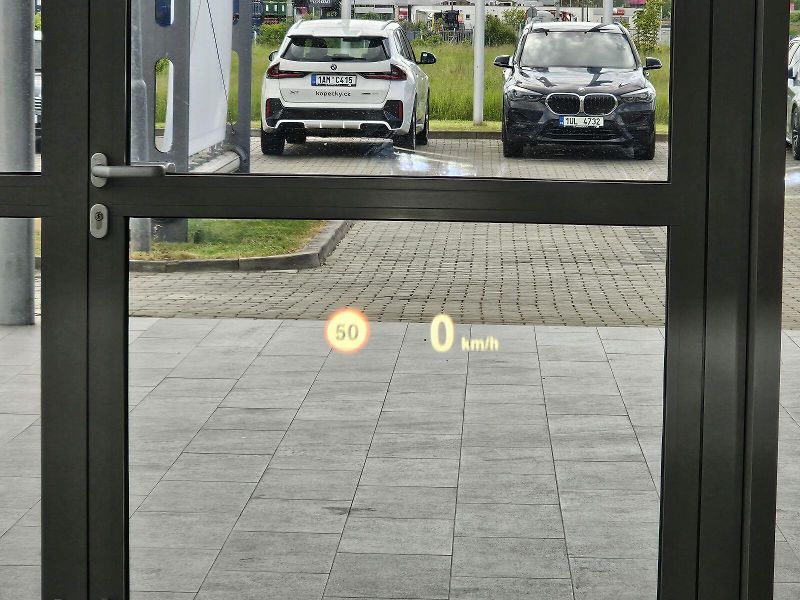 BMW X6 xDrive30d - fotka 20 z 31