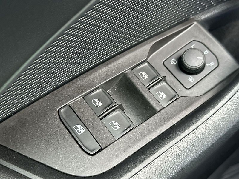 Škoda Octavia (2024) Combi 2.0 TDI 4x4 DSG Fresh - fotka 18 z 36