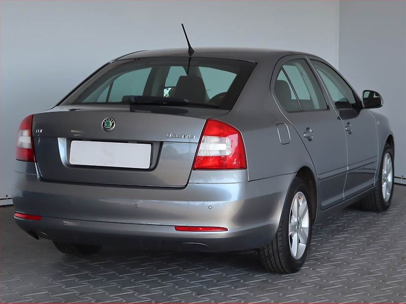 Škoda Octavia (2012) 1.6 TDI, Tempomat - fotka 5 z 16