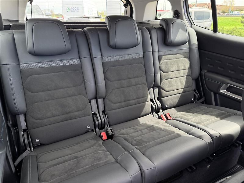 Citroën C5 Aircross 1,5 BlueHDI 96 kW MAX AUT - fotka 12 z 26