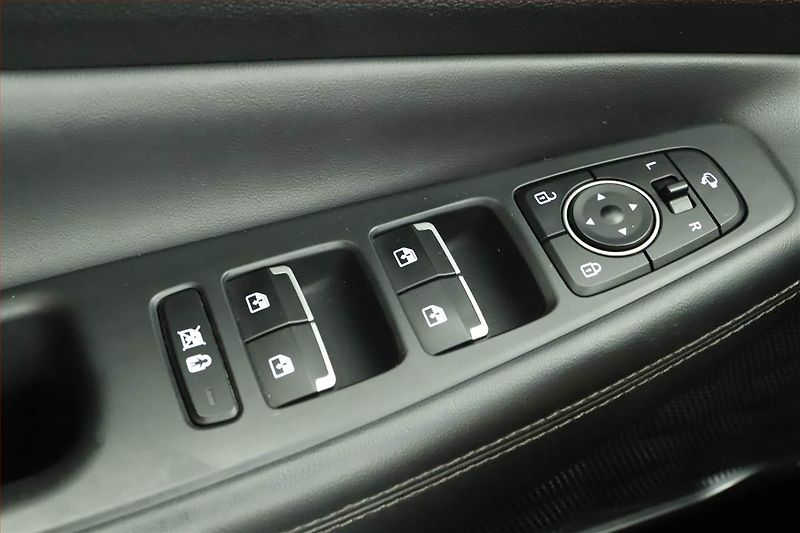 Hyundai Santa Fe (2020) 2.2 CRDi - fotka 18 z 19