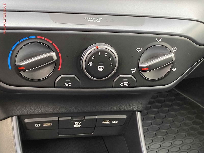 Hyundai Bayon (2024) 1.0 T-GDi, 1.maj,ČR, Smart - fotka 15 z 19