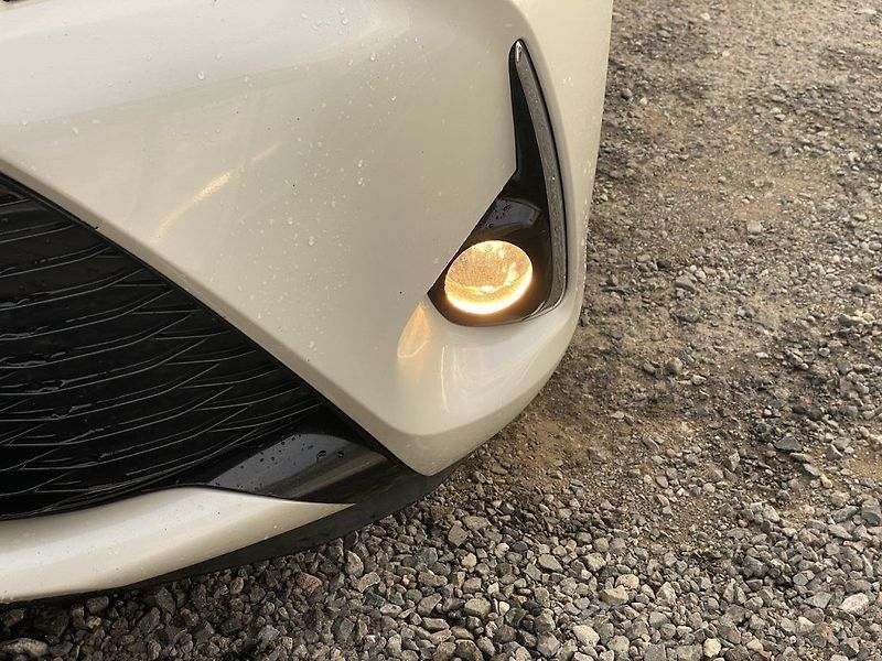 Toyota Yaris 1.5i, ČR-1m, Selection, manual - fotka 9 z 15