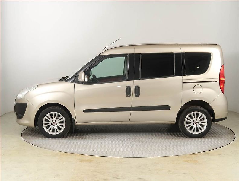 Fiat Dobló (2010) 1.3 MultiJet, 5Míst - fotka 3 z 21