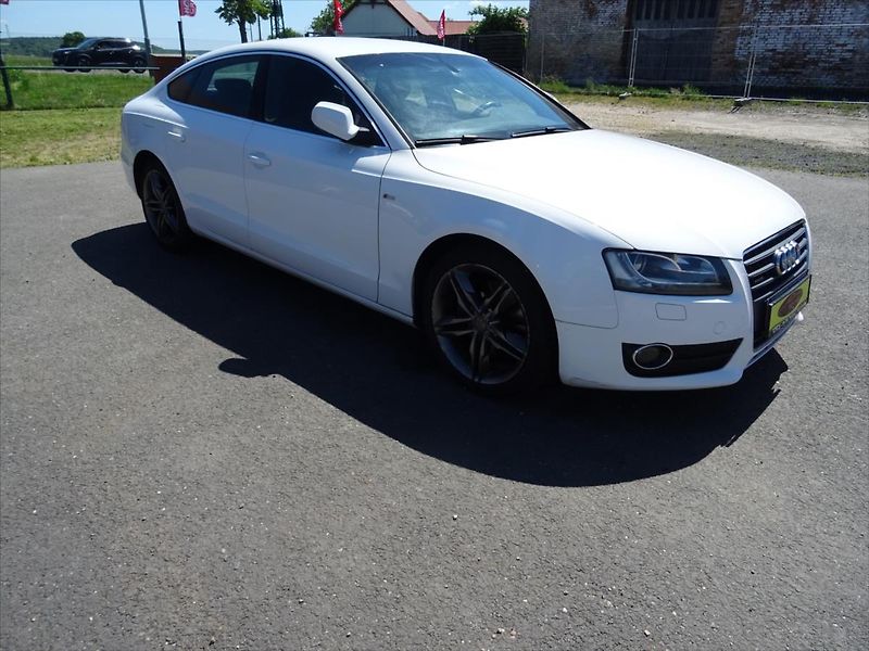 Audi A5 2,0 155 kW TFSi  S- Line - fotka 2 z 29
