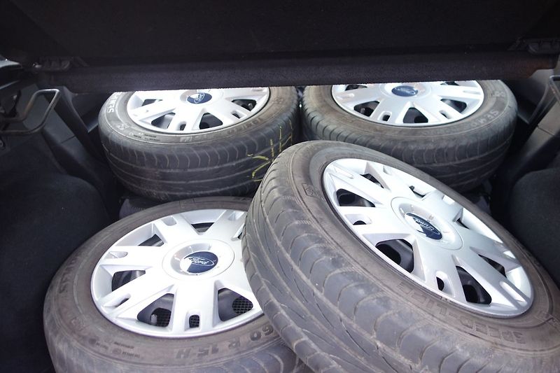 Ford Fusion 1,4i NAJ.100000km STK07/2028! - fotka 21 z 30