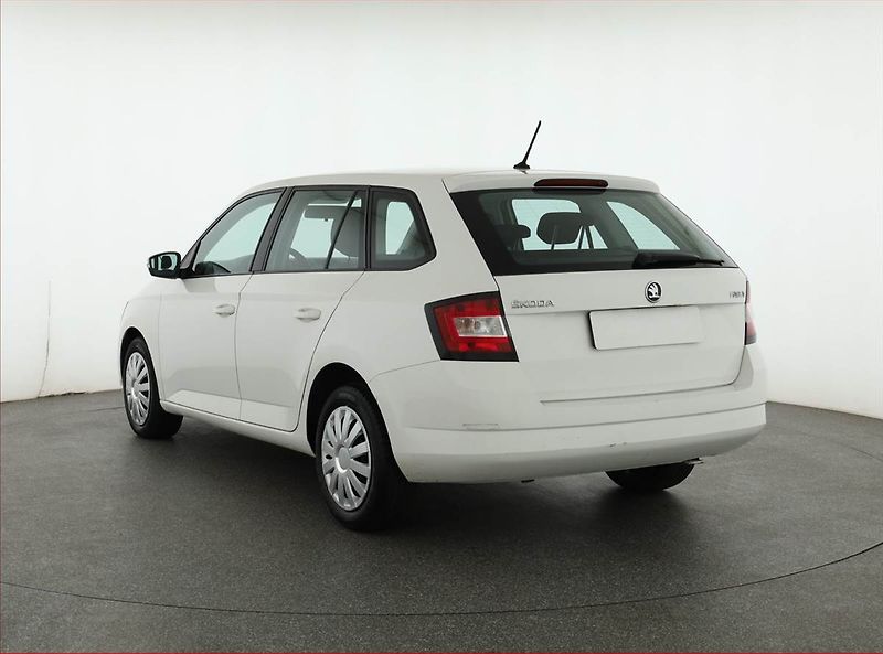 Škoda Fabia (2015) Ambition 1.4 TDI, nová STK - fotka 4 z 16