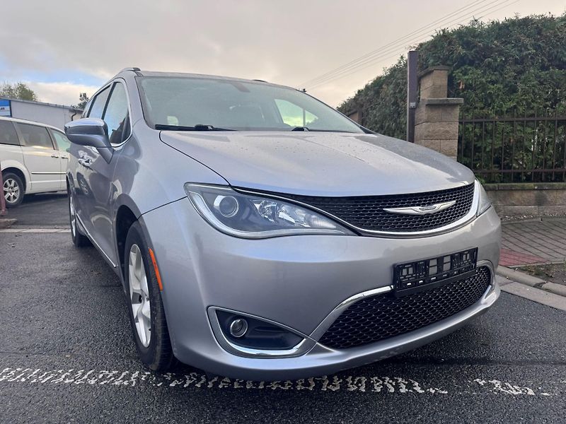 Chrysler Pacifica (2020) 3,6 RU Panorama Limited 2020 - fotka 7 z 19