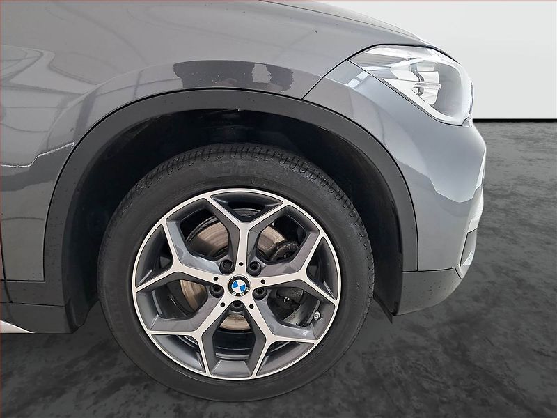 BMW X1 (2017) sDrive18d, Automat, Serv.kniha - fotka 15 z 22