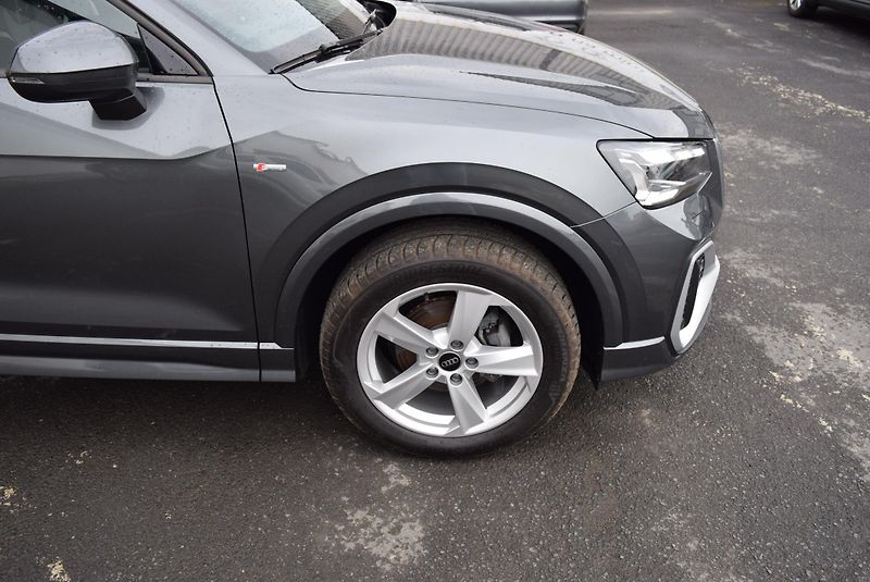 Audi Q2 (2025) 1.5TSI 110kw 35TFSI S-LINE NAV - fotka 5 z 46
