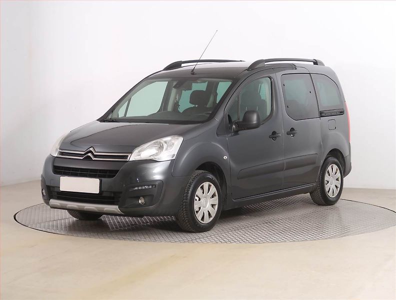 Citroën Berlingo (2017) XTR 1.6 VTi, 5Míst, SR, 1Maj - fotka 2 z 16
