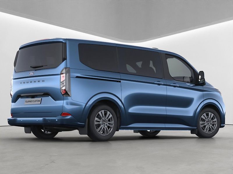 Ford Tourneo Custom (2026) 2,0 EcoBlue L2 TITANIUM - fotka 5 z 7