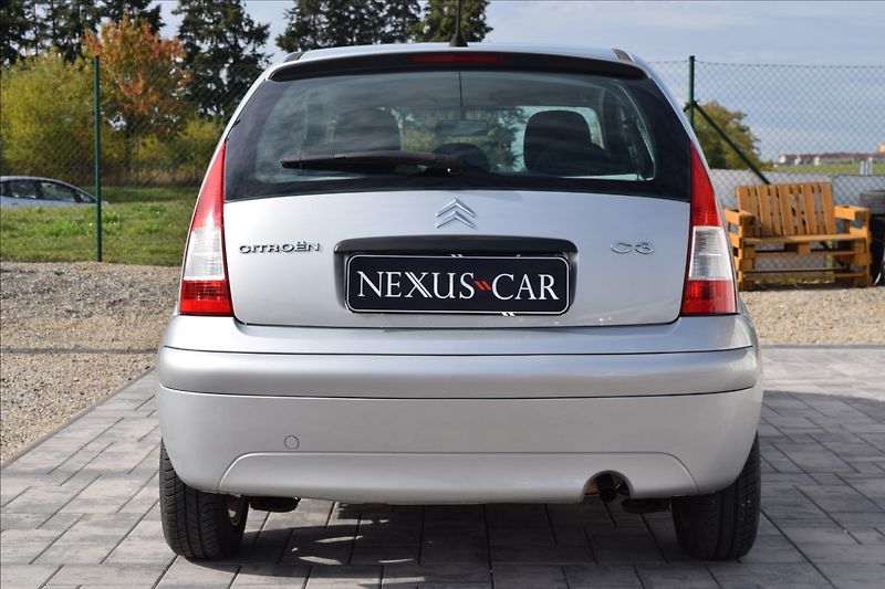 Citroën C3 1,4 i 54KW ALU NÍZKÝ NÁJEZD KM - fotka 9 z 35