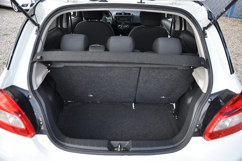 Mitsubishi Space Star 1.2i 59kW - fotka 8 z 15