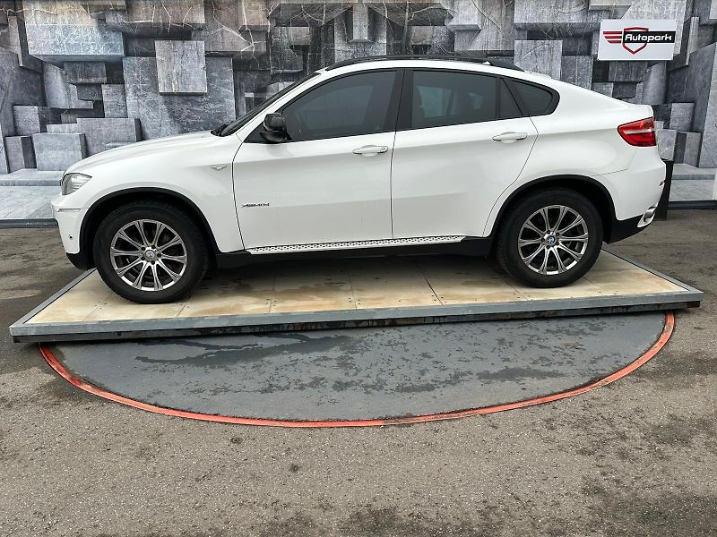 BMW X6 (2012) 40D, 225KW, MASÁŽ, VÝBAVA - fotka 4 z 27