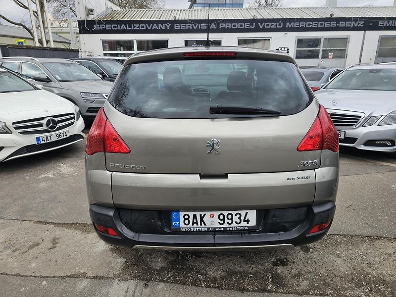 Peugeot 3008 2,0 HDI Panorama - fotka 5 z 16