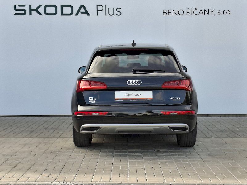 Audi Q5 (2020) S-Line DSG Quattro 2.0TDi 140k - fotka 12 z 35