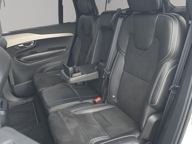 Volvo XC90 (2018) R Design D5 173kw 4x4, tažné, - fotka 25 z 27
