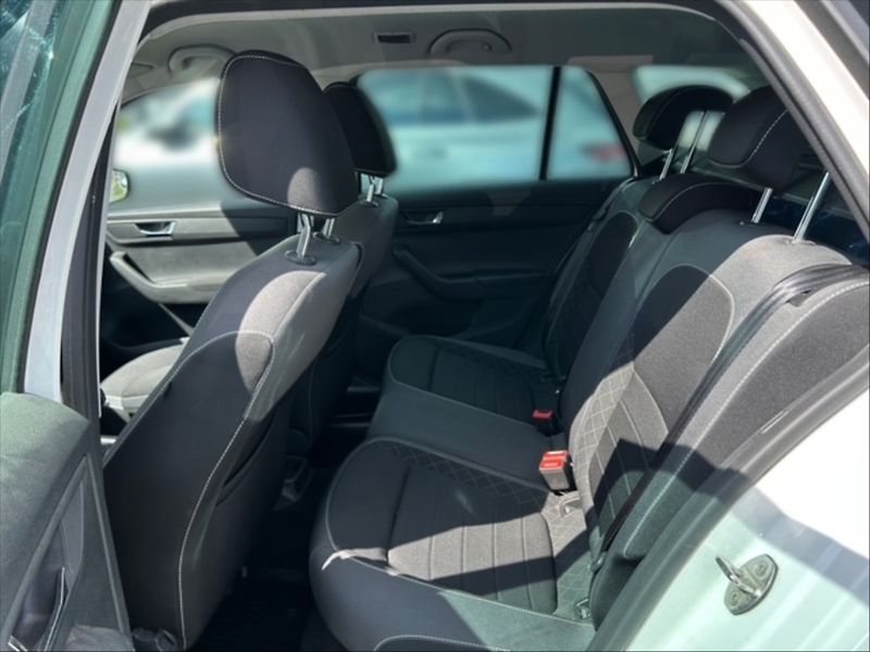 Škoda Fabia 1,0 TSI 70 Ambition - fotka 8 z 11