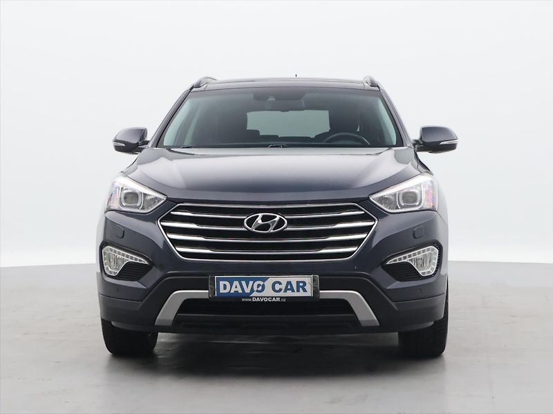 Hyundai Grand Santa Fe 2,2 CRDI 145kW CZ Luxury DPH - fotka 2 z 32